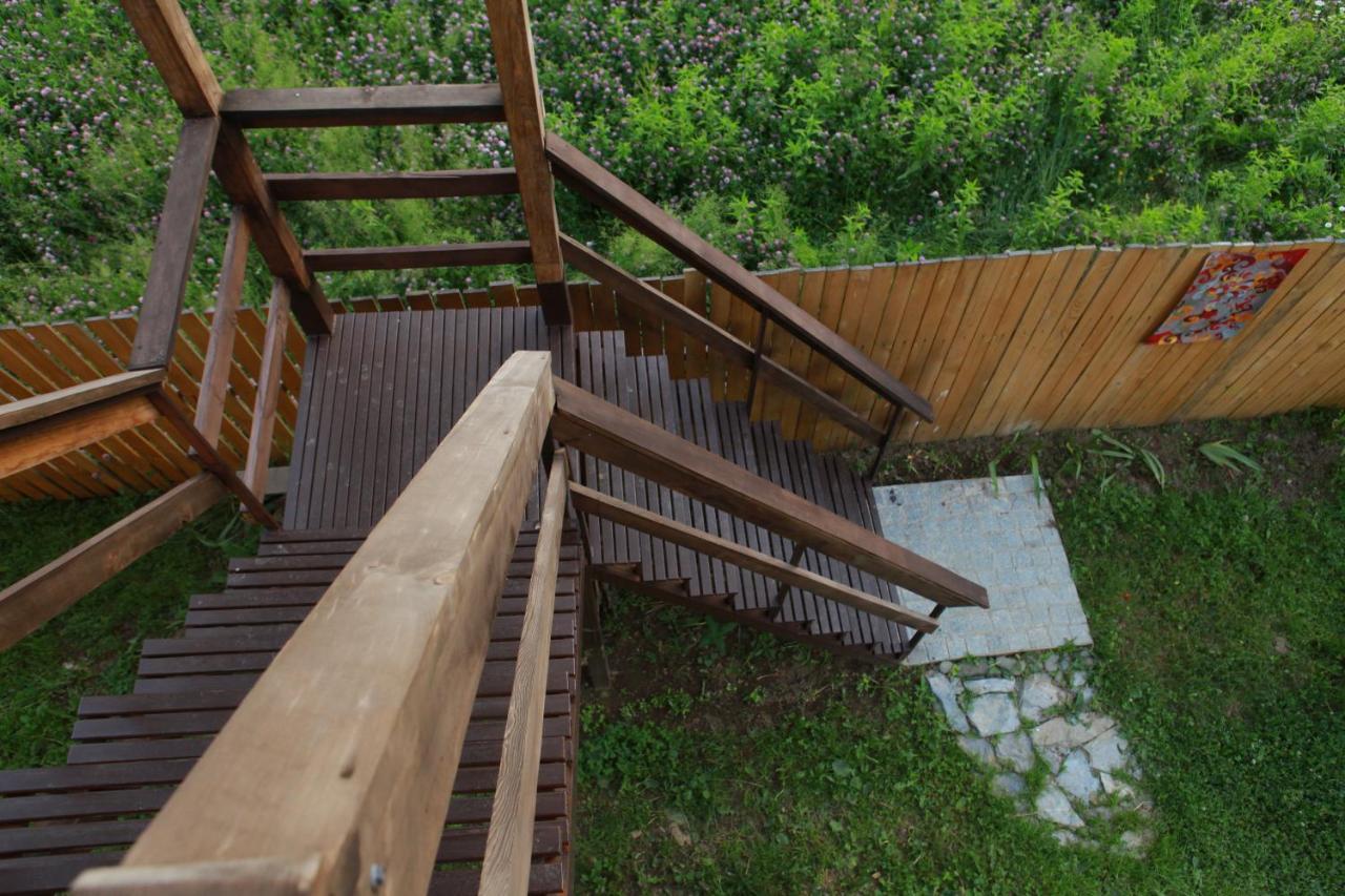 Cottage Woodside 메스티아 외부 사진