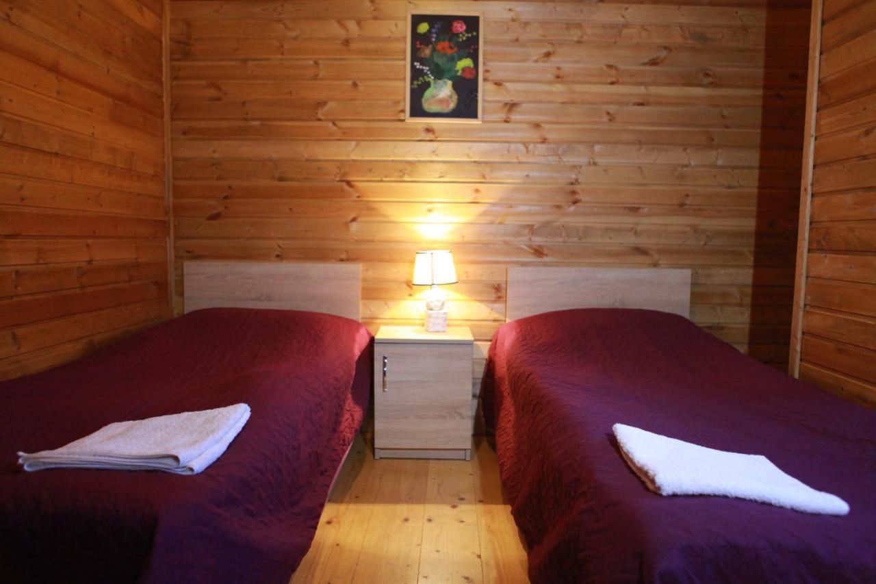 Cottage Woodside 메스티아 외부 사진