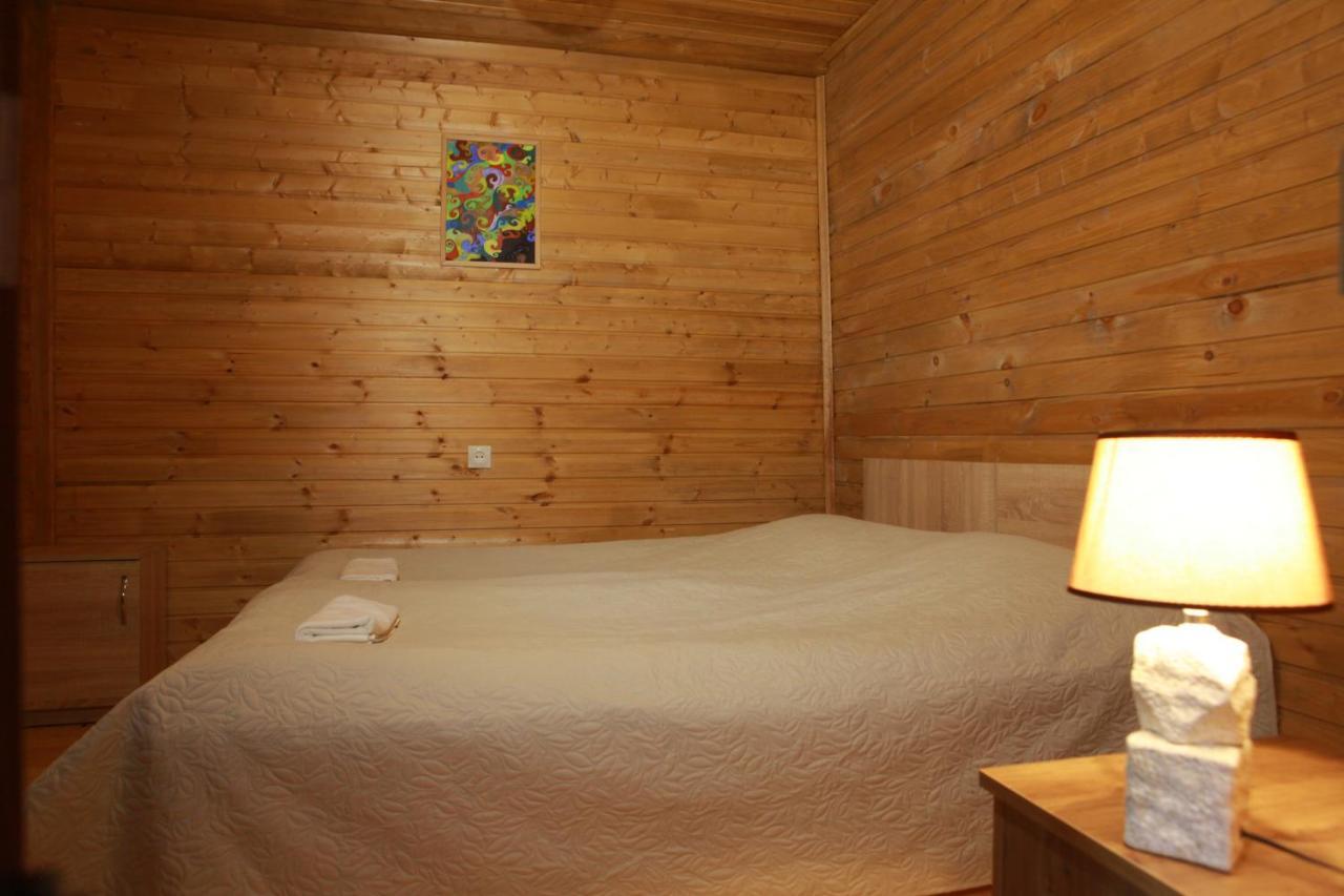 Cottage Woodside 메스티아 외부 사진