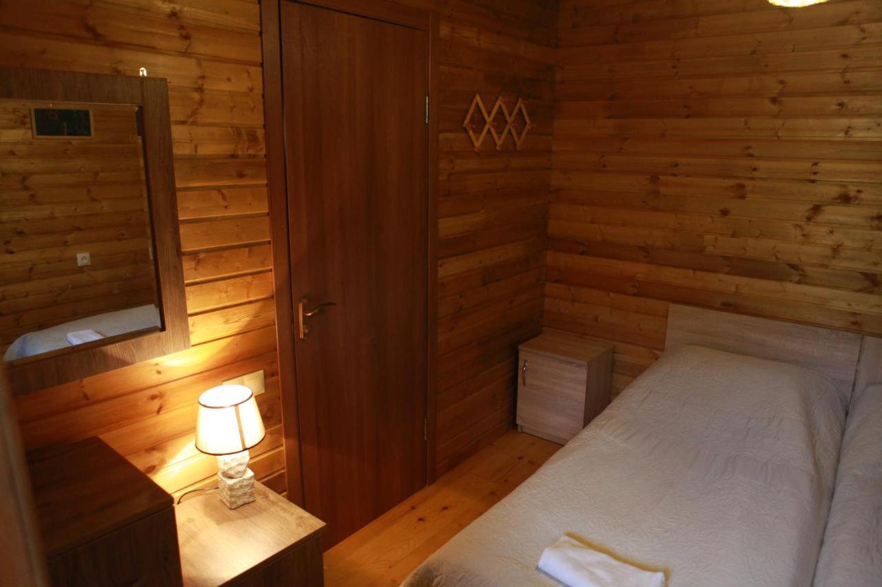Cottage Woodside 메스티아 외부 사진