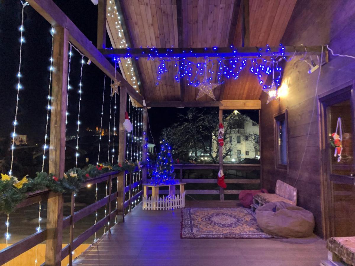 Cottage Woodside 메스티아 외부 사진